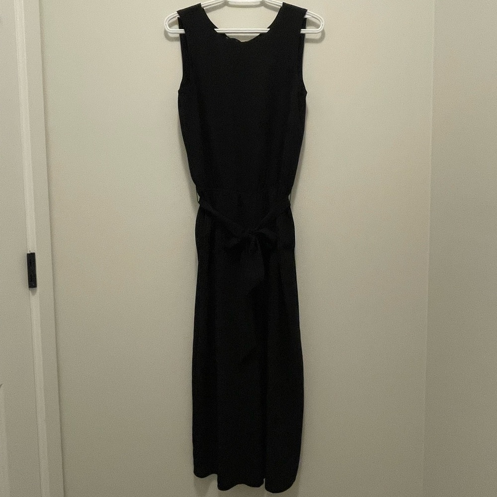 RW&CO Black Open Back Wide Leg Jumpsuit With Pockets! EUC